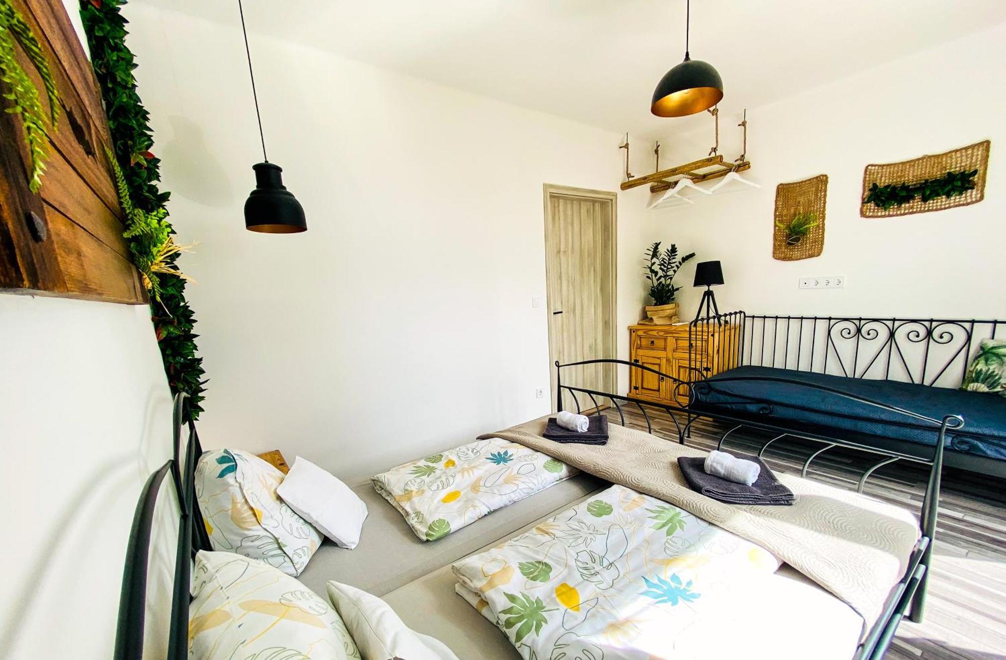 Lessuek Meg! Vendeghaz - Suemeg Villa Exteriör bild