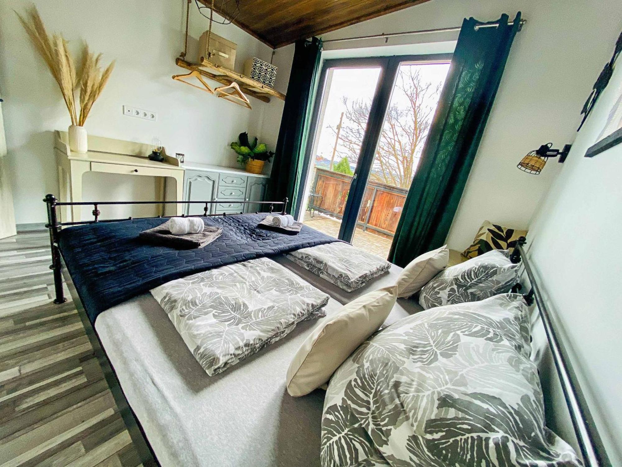 Lessuek Meg! Vendeghaz - Suemeg Villa Exteriör bild
