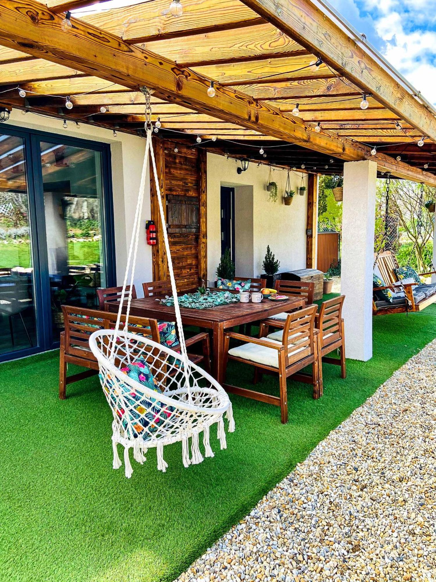 Lessuek Meg! Vendeghaz - Suemeg Villa Exteriör bild